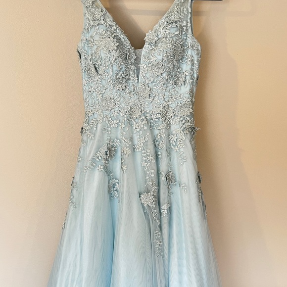 XSCAPE dress, David’s Bridal. Very form fitting around waist, ball gown style. - Picture 7 of 8